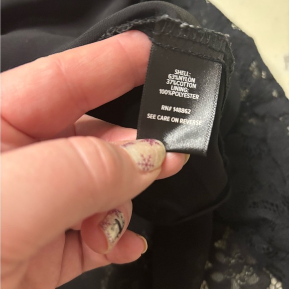 Torrid Peplum Lace Puff Sleeve Top Plus Size 1X Black Sweetheart Neckline - Picture 7 of 7